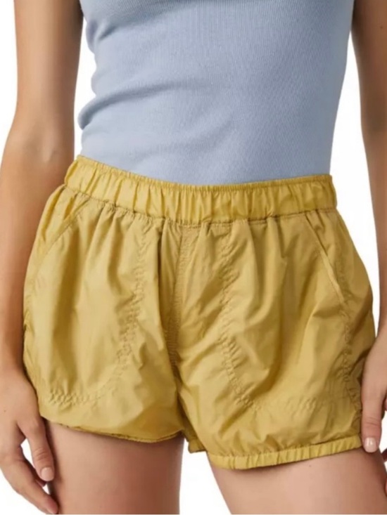 Free People Pants - Free People Movement Sunshine bubble hem shorts size medium